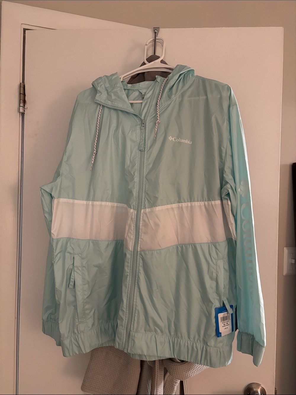 Columbia Mint Green and White Hooded Windbreaker Jacket